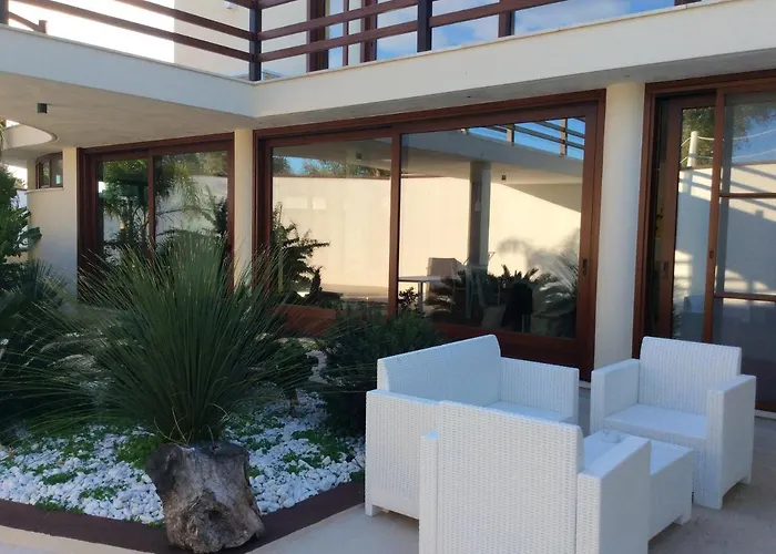 Charming In With Shared Pool Apartment *