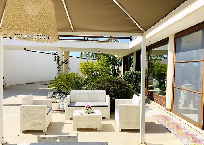 Charming In With Shared Pool