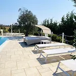Charming In With Shared Pool Nardò