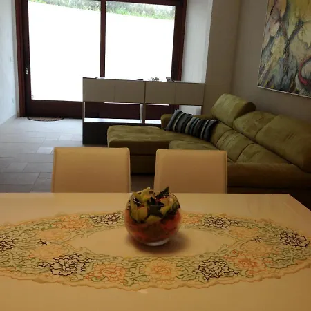 Διαμέρισμα Charming In With Shared Pool *