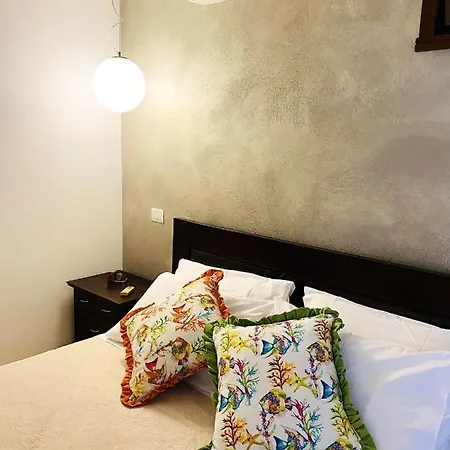 Charming In With Shared Pool * Nardo