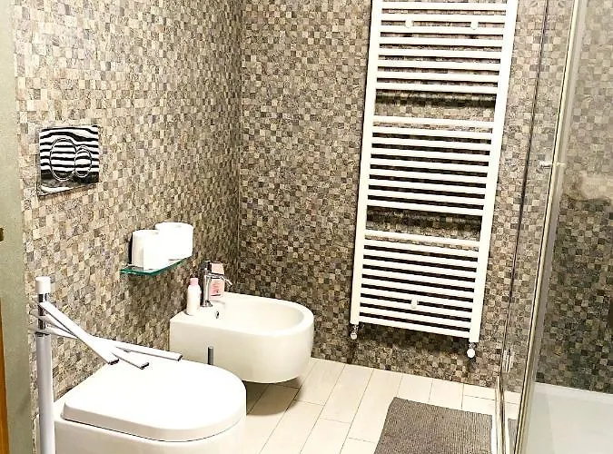 아파트 Charming In With Shared Pool